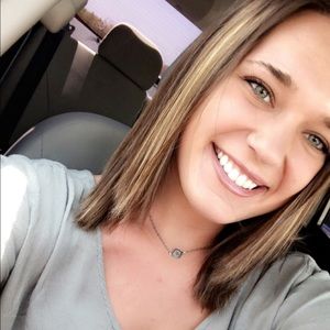 Meet your Posher, Baylee